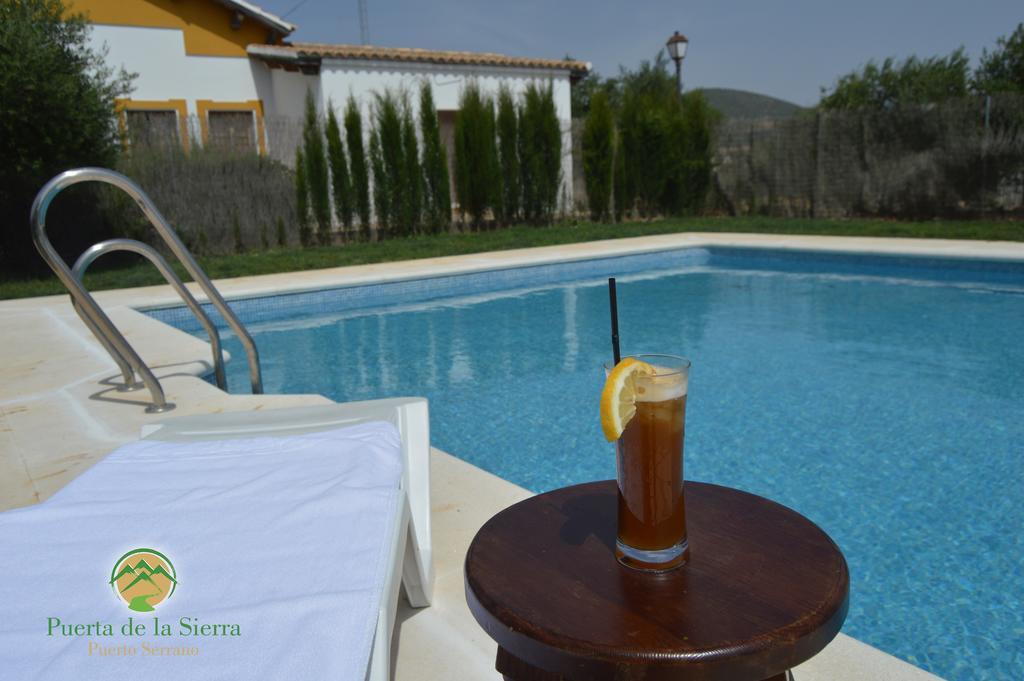 Apartamentos Puerta Sierra Puerto Serrano Eksteriør billede